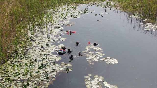 Antalya’nın içme suyu deposu olarak bilinen Kırkgöz Göleti kaynaklarından çuvallar dolusu atık madde çıkartıldı.

Detaylar==-https://www.batiakdeniztv.com/cevre/antalyanin-icme-suyu-kaynaklarindan-kirkgoz-goletinde-soke-h27311.html

BATI AKDENiZ GAZETESi