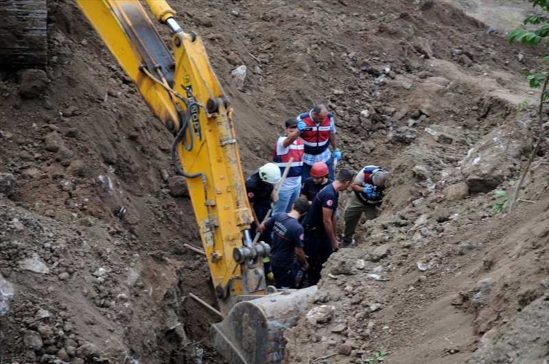 Kumluca toprak kayması sonucu 1 kişi öldü, 1 kişi yaralandı